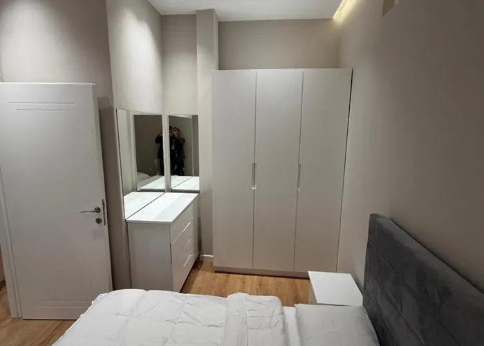 27 Apartament *
